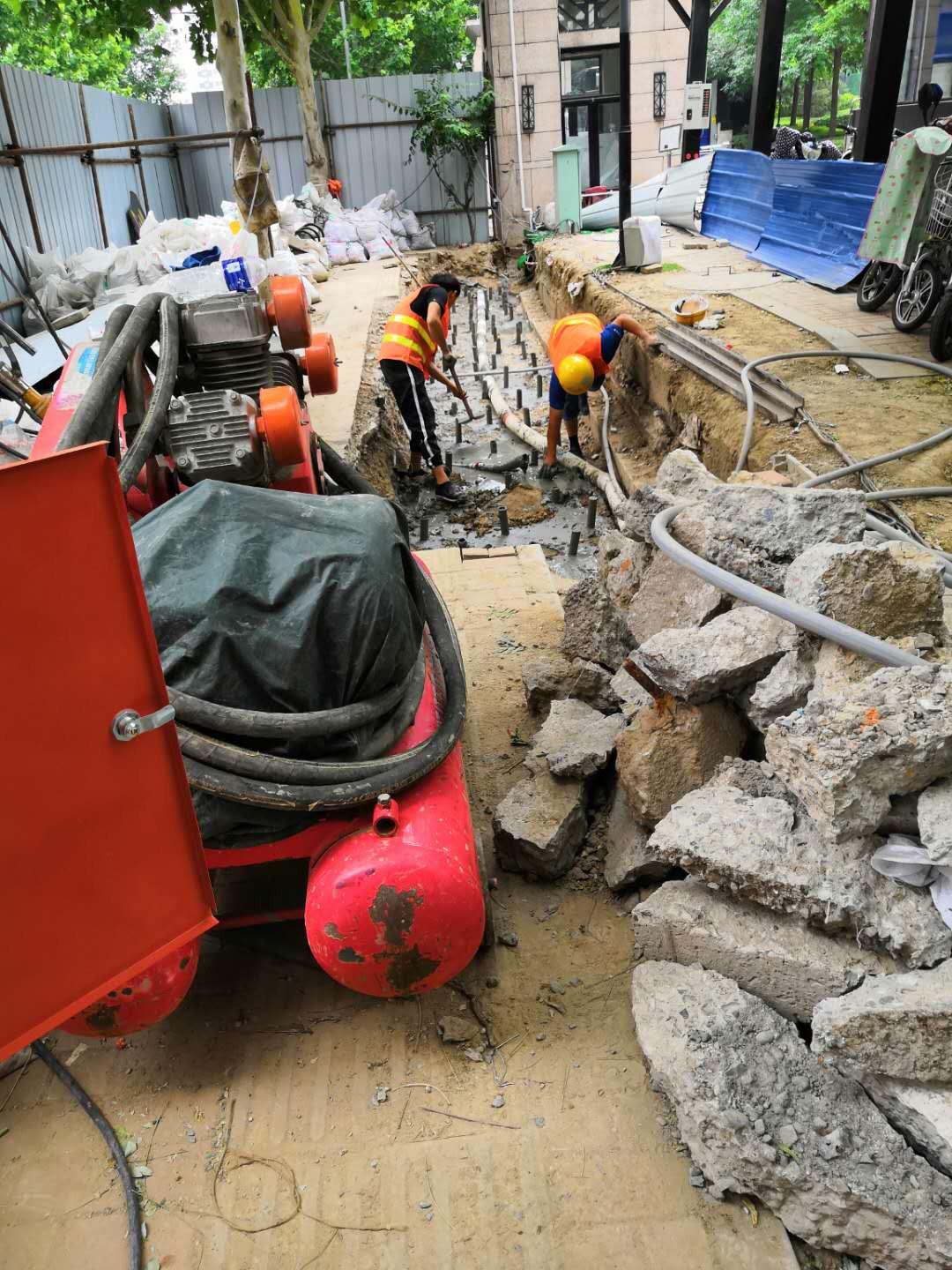 新华地基加固解决房子的地基下沉问题