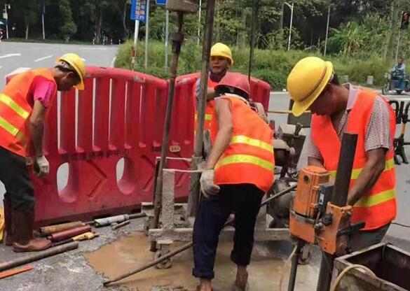 新华一路面注浆加固