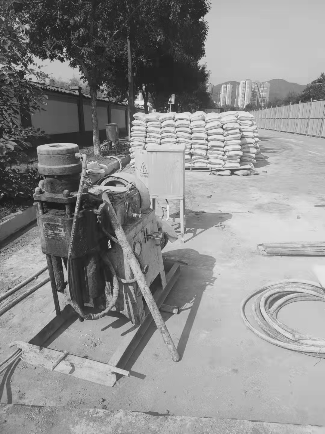 新华场区重载车疑难路基处理方案